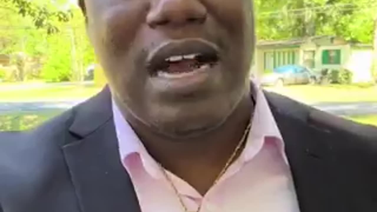 “I just want to apologize to his (Austin’s) family members on behalf of the black community.”