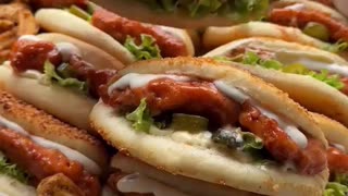 HOT CHILI CHICKEN BURGERS