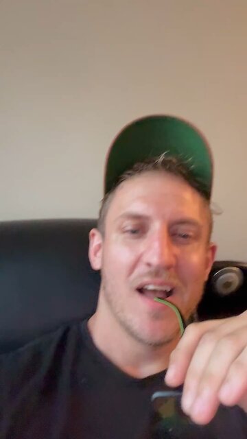 Twisted sister musical while grocery shopping