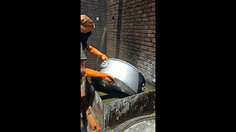 polish of stainless steel cookware.