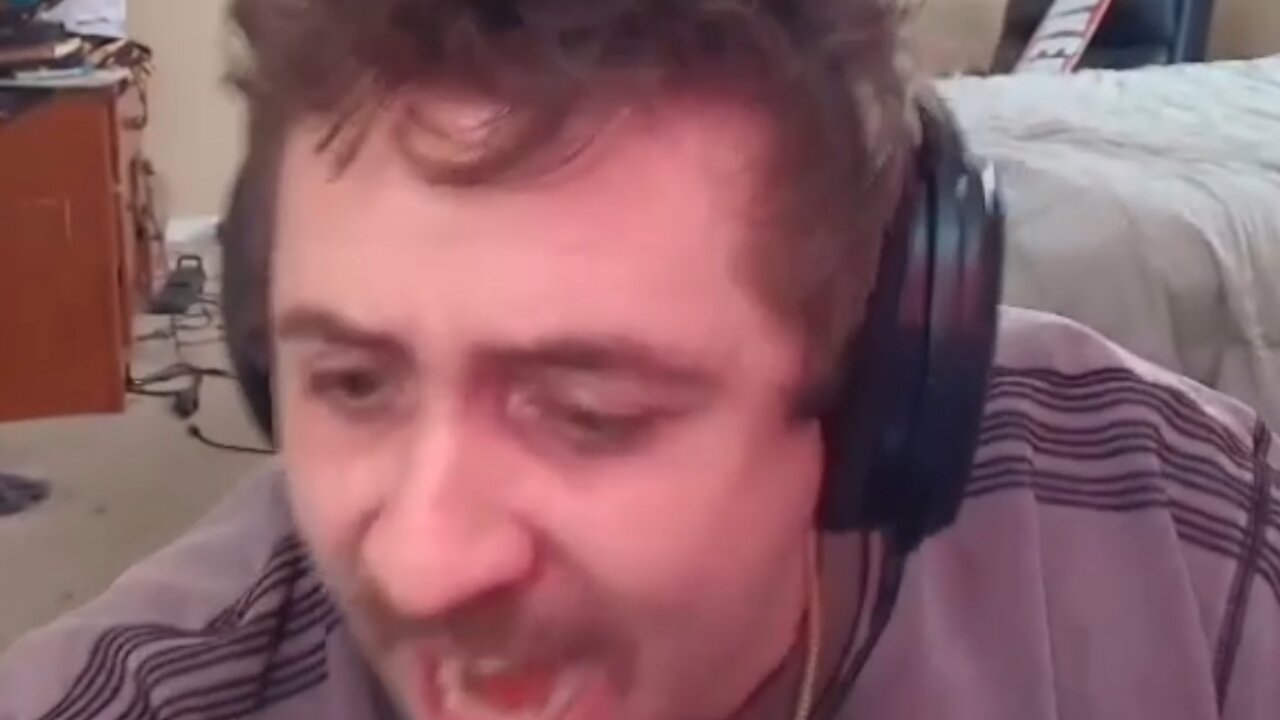 bossmanjack is no longer being a b*tch for thechips riggers,get on the stage dallas,where is my 45k?