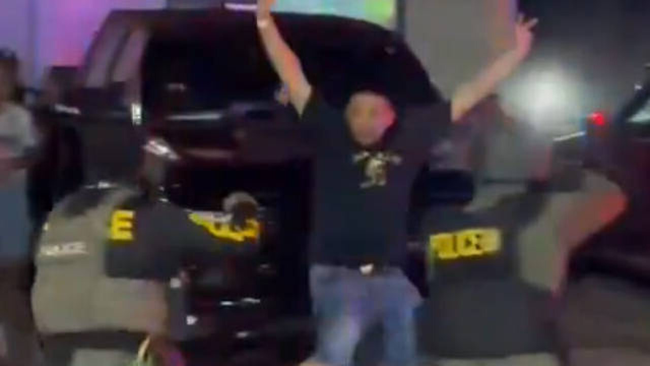 Over 100 Illegals Arrested in Colorado Raid on Underground Night Club