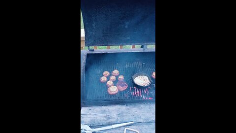 Grillen and Chillen
