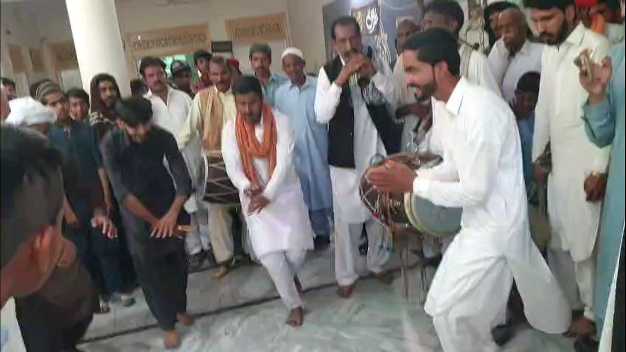Chan Sajna Way Neray Nerayy ho mast dhammal Banth sharif