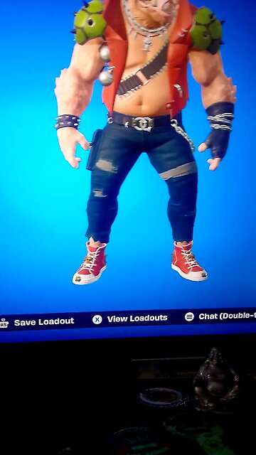 shoes are glitching WTF!!!