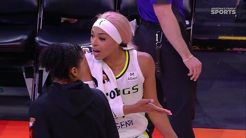 👀 DiJonai Carrington & Satou Sabally get into it post game | Dallas Wings WNBA women's basketball