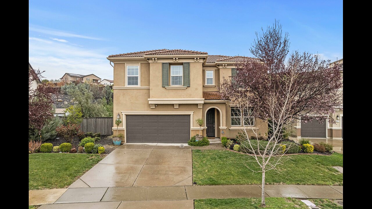 Exceptional Blackstone Living – Spacious Home on a Rare .4 Acre Lot!