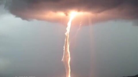 Plasma Energy comes out and in of a cloud in Colorado