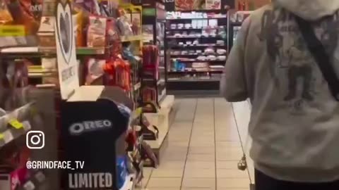 BRING BACK THE ROOFTOP KOREANS: A Group of Thugs Break Into and Loot a 7/11