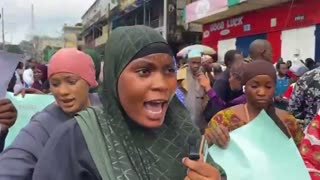Muslim Women Fight Back Against Shocking Police Violence 🇱🇷 ☠️ 🇱🇷 #fulani #fula #africa