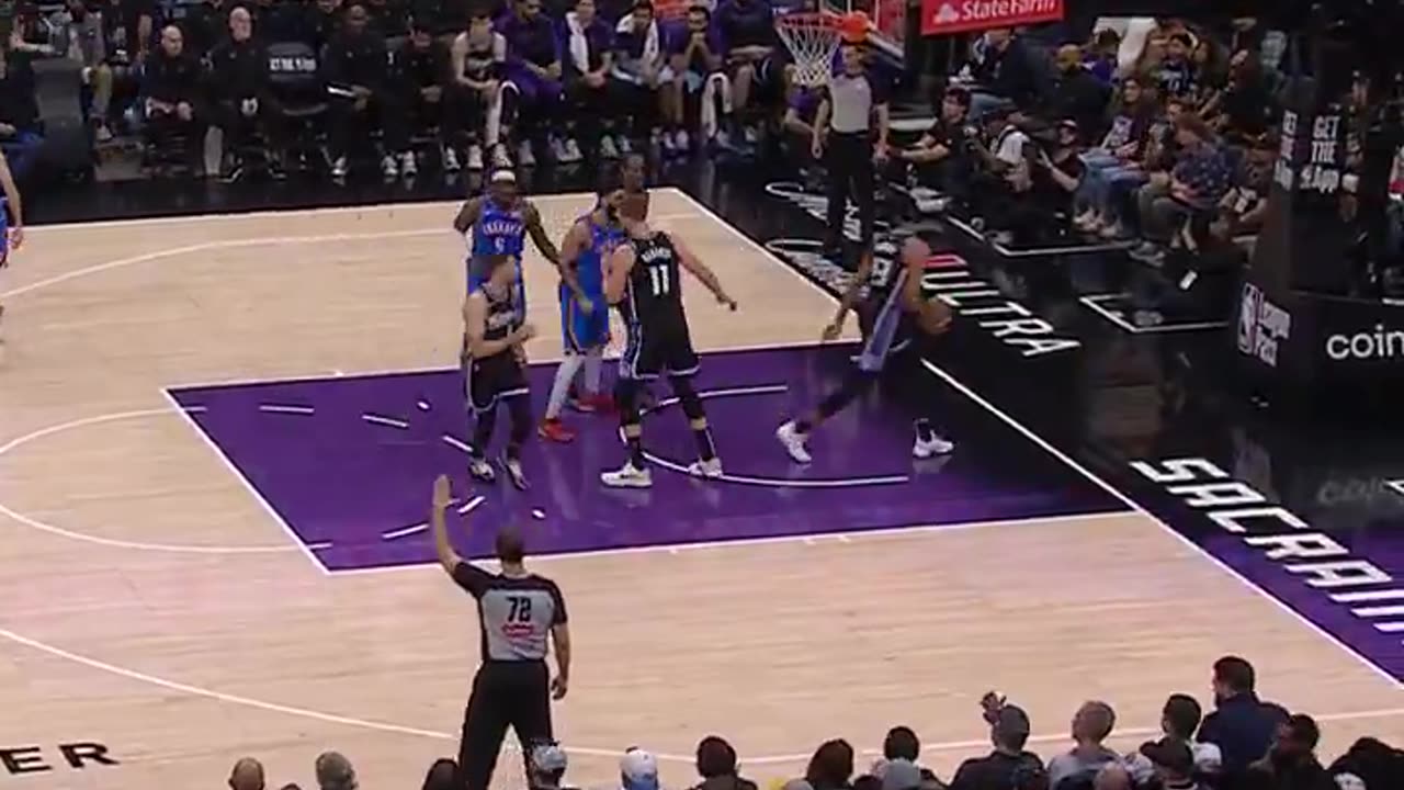 NBA - SGA IS GOING OFF. Pull-up 3 🎯 Circus layup 👀 Step-back 3 🔥