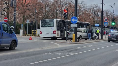 Kolizja autobusu z autem