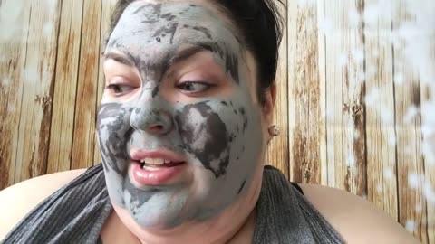 FB_2017_01_30_Glamglow Supermud Clearing Mask