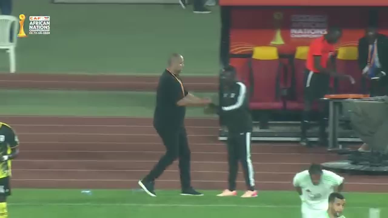 ملخص فوز الجزائر على أوغندا
