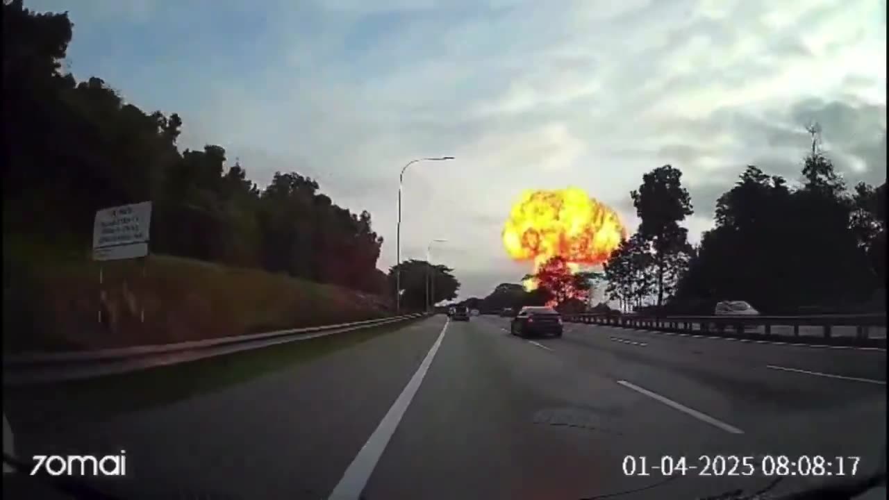 Gas pipeline explosion, fire in Putra Heights, Malaysia.