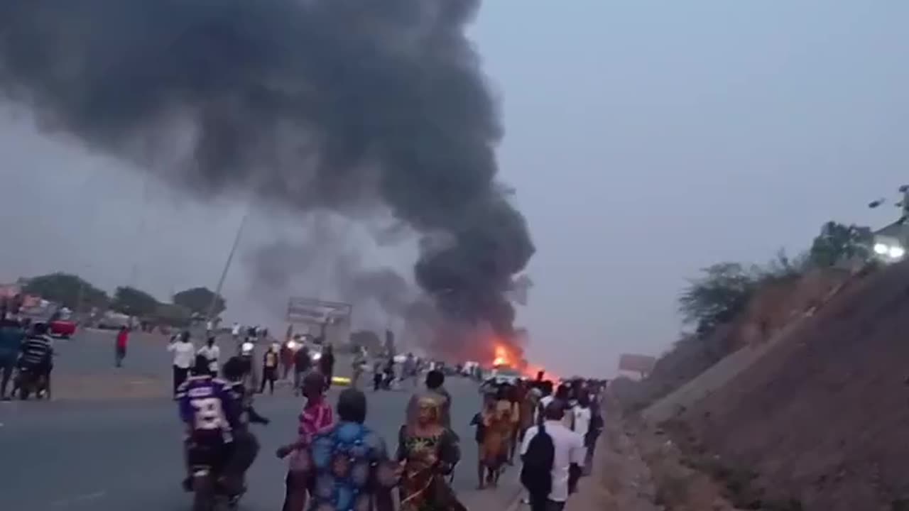 DEVELOPING: Large fire and explosion reported at Nyanya Bridge in Abuja, Nigeria