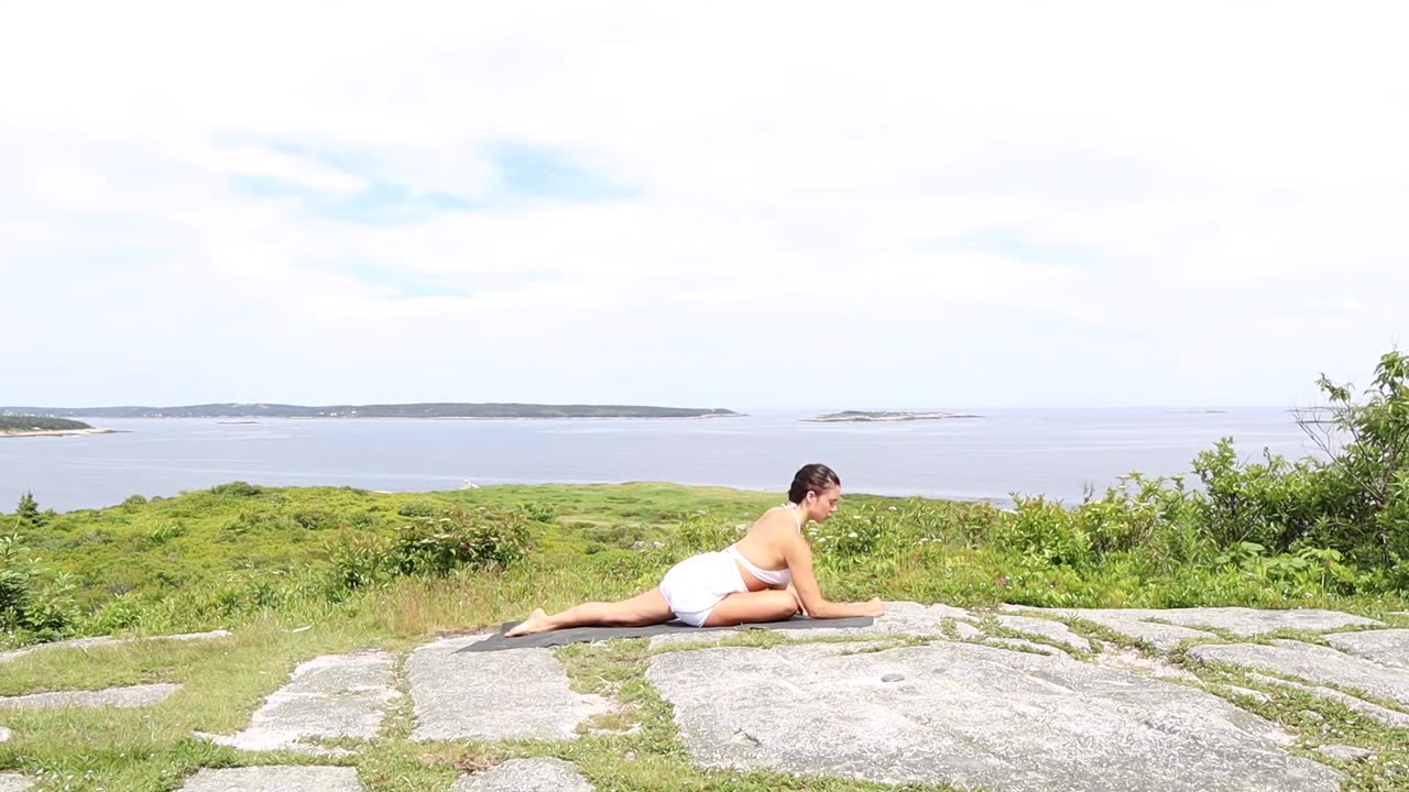 20 minute POWER YOGA FLOW | Strong Core (Fast Paced)