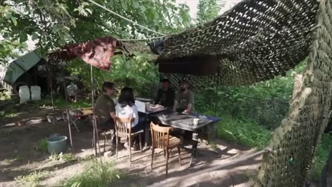 Ukraine frontline report: heavy fighting as BBC team runs for cover from drone attack | BBC News