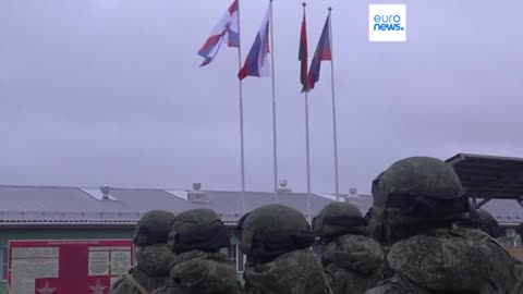 NOTIZIE DAL MONDO la Russia ha schierato i missili nucleari ipersonici Oreshnik in Bielorussia.L'Oreshnik,è un missile balistico a raggio intermedio in grado anche di montare testate nucleari su un lanciatore mobile per un dispiegamento rapido