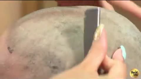 Riba clean and smooth headshave