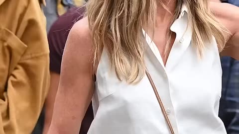 Jennifer Aniston gets oil thrown on her while filming 'The Morning Show' #shorts