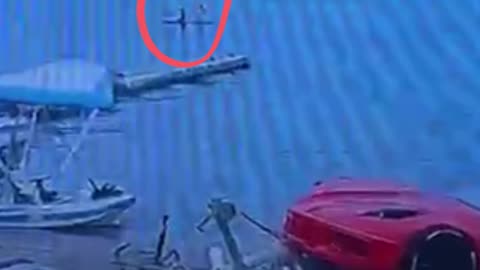Moto de agua arrolla a dos niñas en Rusia