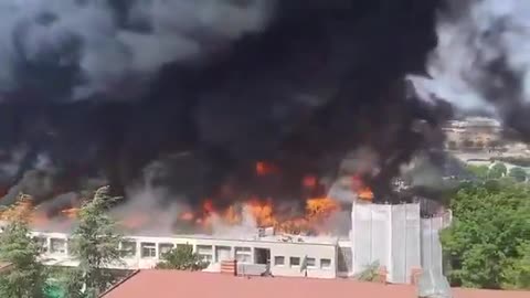 🚨BREAKING: Huge fire broke out Tuscia University in Italy
