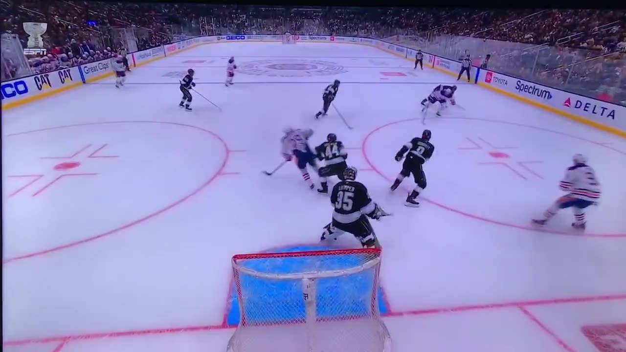 Oilers C #29 Leon Draisaitl 🥅(1)🏒Wrist-Shot Goal