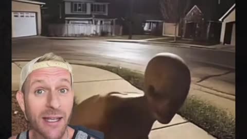 Clearest Alien you will ever see caught on ring doorbell