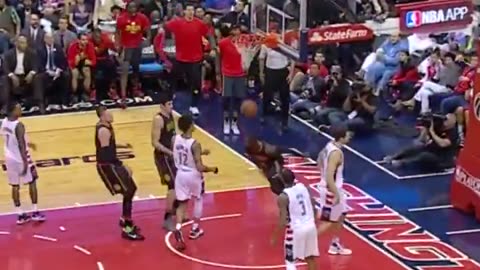 Atlanta Hawks - 8 years ago today, THJ threw down a playoff POSTER 💪