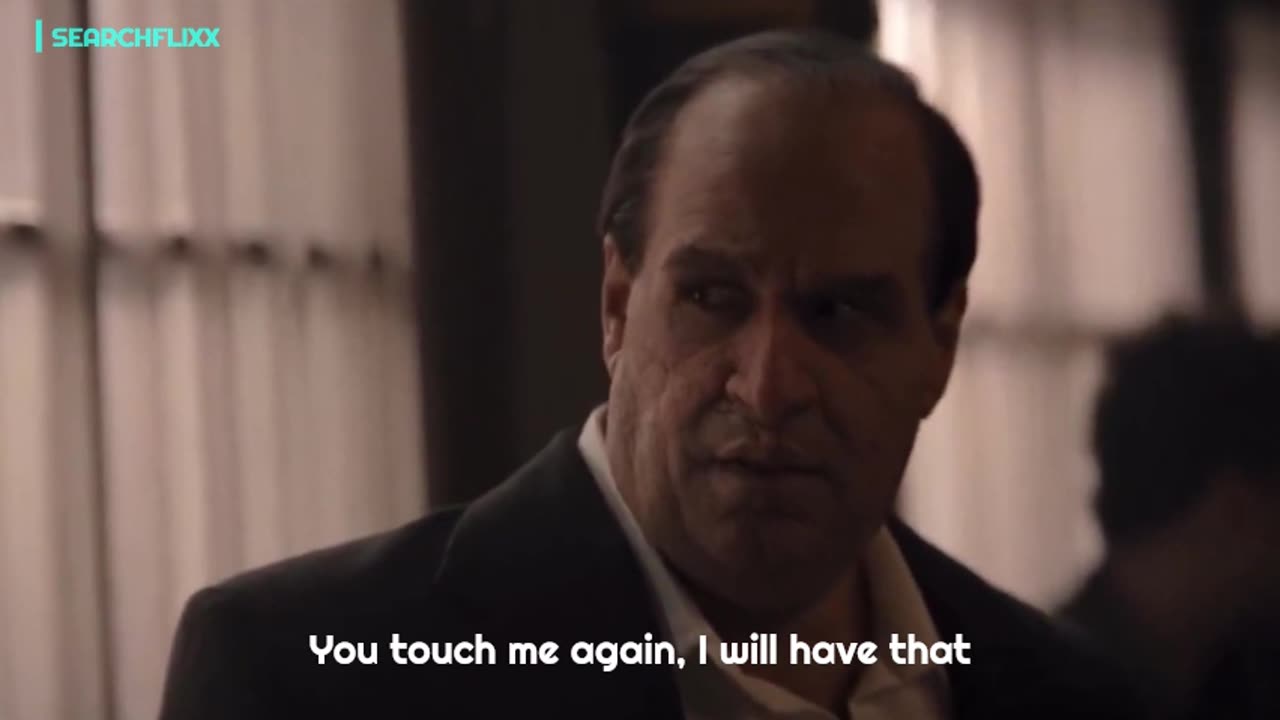 When Miss Falcone wants the rat exposed Penguin makes sure it’s not him.🕵️‍♂️