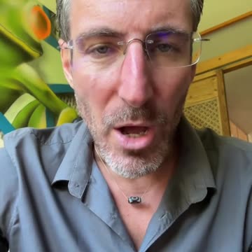 Ecco perché gli stipendi degli italiani sono così bassi.