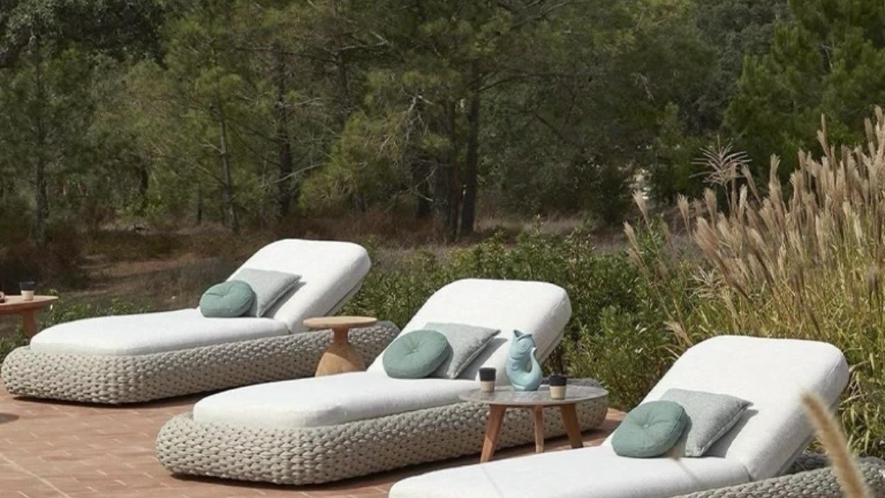 🌈Game nights outdoors? Yes, please. 🛌