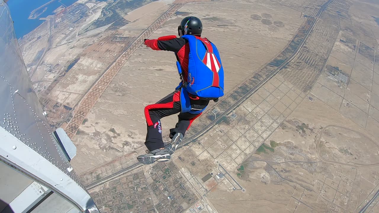 Skydiver Loses Control During Free Fall