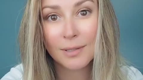 Canadian Woman Goes Viral. Wants to Leave Canada Reenter as Refugee.