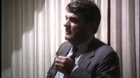 David Irving: Canada, Auschwitz (1990)