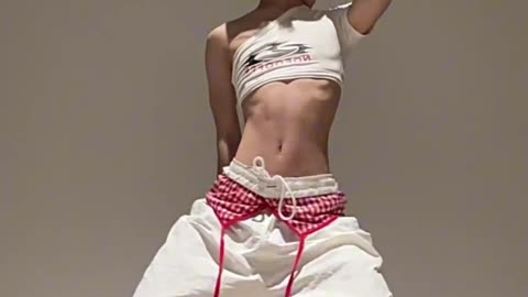 She Dances like a Boneless Person🥵🔥(Beauty With Talent)