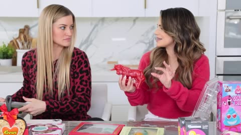 Trying Fun VALENTINES Candy! Part 2 w- iJustine - YouTube (1)