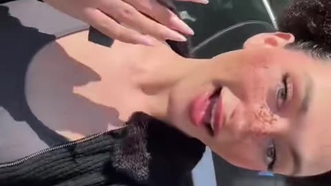 Admire this italian tgirl