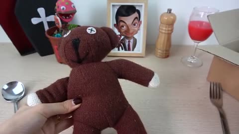 Kluna Tik eat TEDDY BEAR vs Mr Bearn_part1