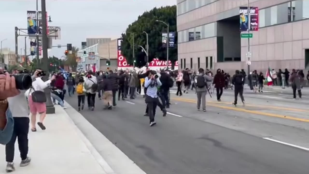 Civil war in los angeles??