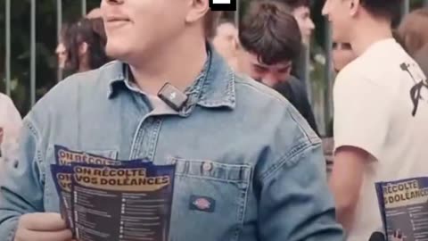 Diputado francés se quita un lujoso reloj antes de denunciar a los ultrarricos