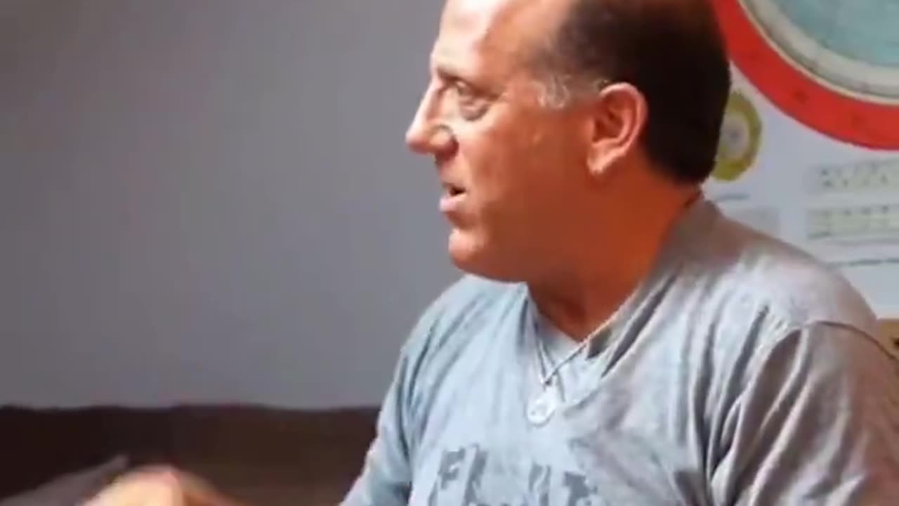Watch Flat Earth Dave totally expose NASA as the world intelligence agency 👌