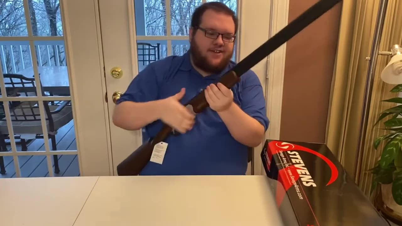 Stevens Model 555E (Engraved) 12 Gauge Unboxing & Review (Archive)