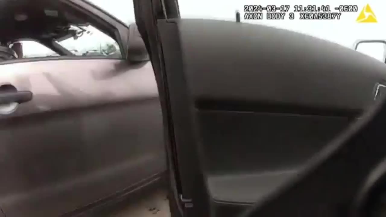 TRUMP IS UNLEASHING DIGITAL SURVEILLANCE HELL ON AMERICA IN THE NAME OF IMMIGRATION ENFORCEMENT!