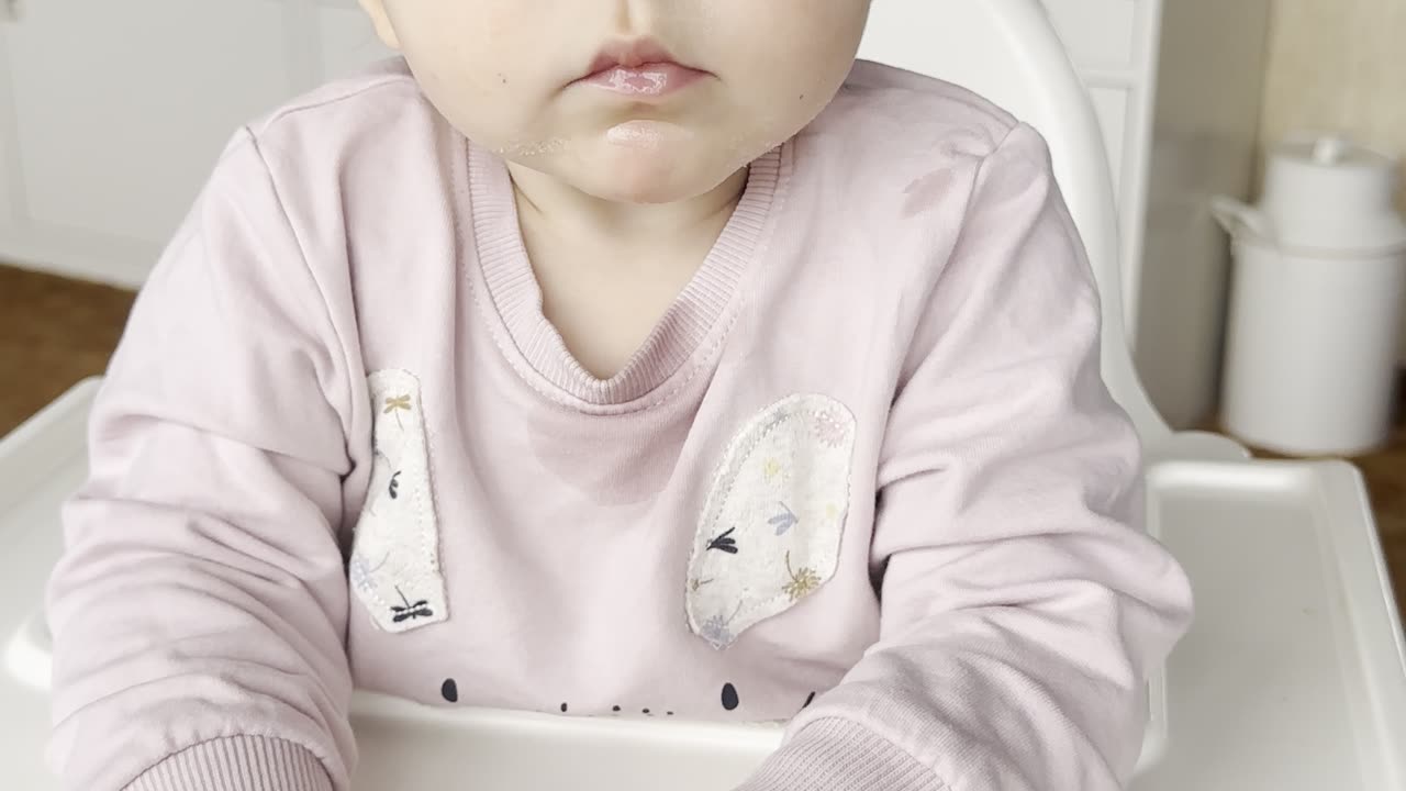 baby kayla makes adorable ASMR sounds — tiny taps & whispers