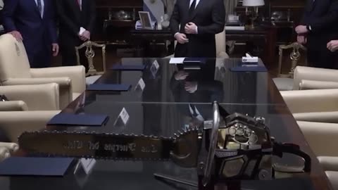 🇦🇷 Así recibe Milei al secretario de Salud de EE.UU.