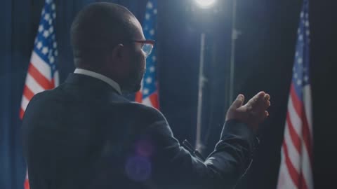 HILL SHOWDOWN_ GILL TORCHES SMITH WITH RECEIPTS