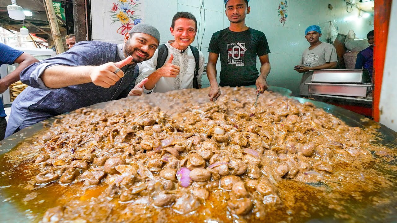 Bangladeshi street food tour of Old Dhaka