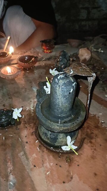 shiv puja karine gayai priya morya